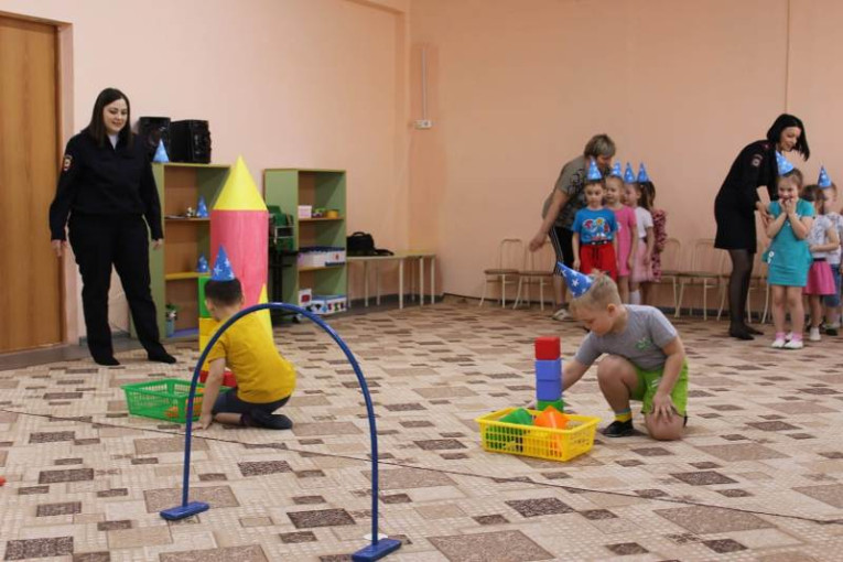 У нас гости У нас гости.